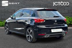 SEAT Ibiza Photo 3