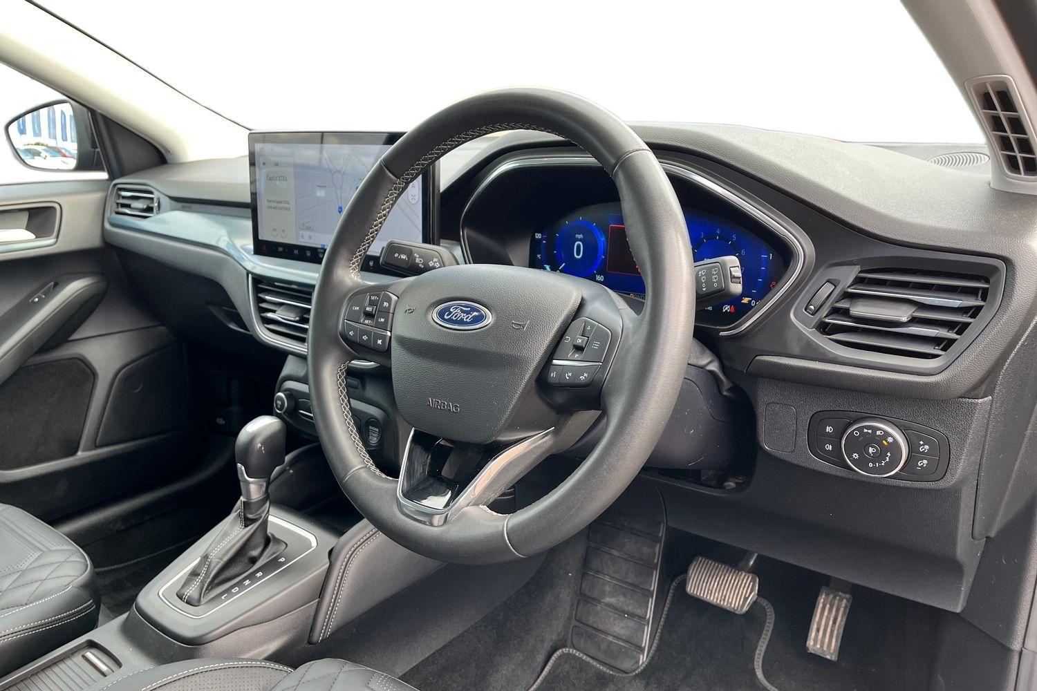 Ford Focus Photo 8