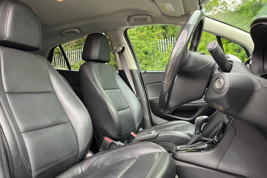 Vauxhall Mokka x Photo autoimg-31ab038d460d42842abef01031a6e5568ac61037.jpg