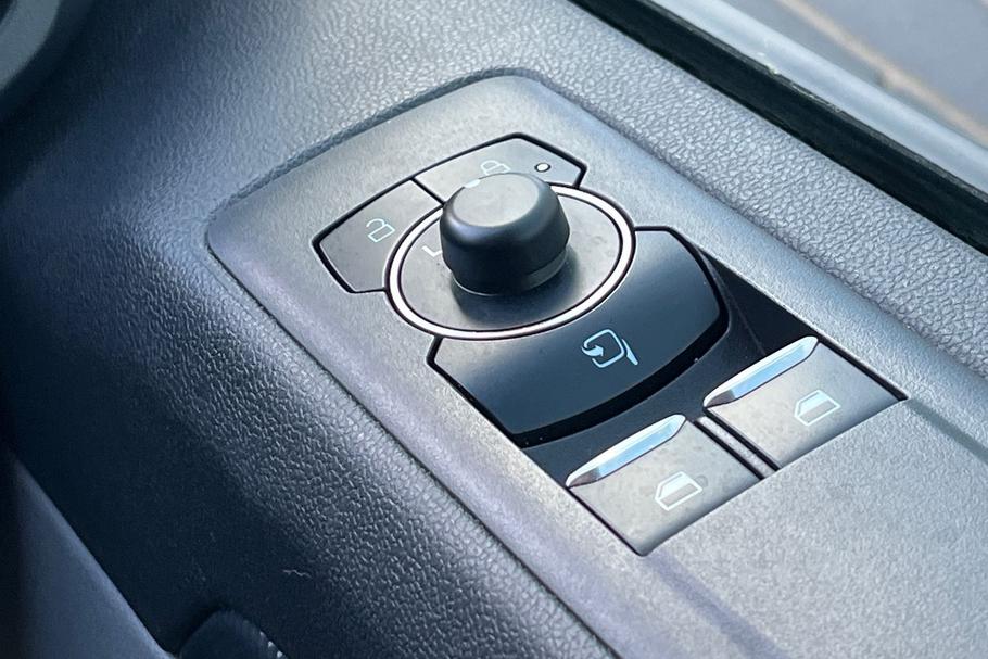 Used Ford TRANSIT CUSTOM 20