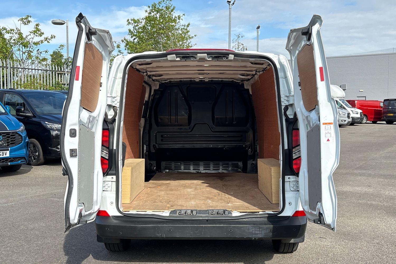 Ford TRANSIT CUSTOM Photo 5