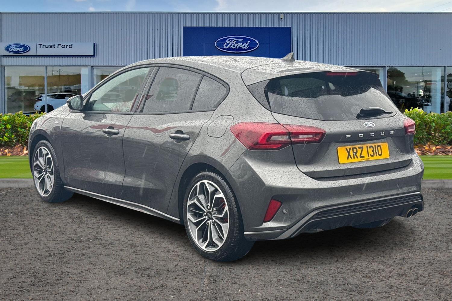 Ford Focus Photo 1