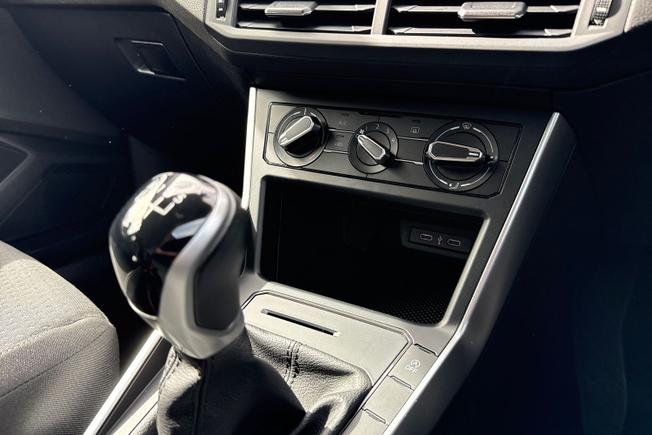 Volkswagen Polo Photo 25