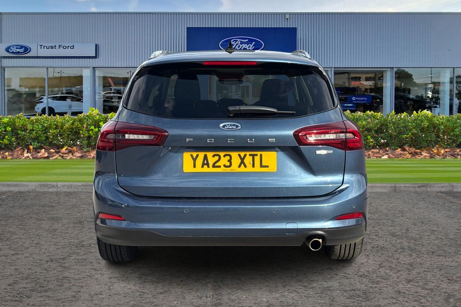 Ford FOCUS Photo 6