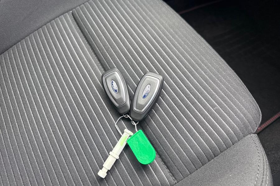 Ford FOCUS Photo autoimg-31b707ee689892bfb2565c5a443e9c4dda19e336.jpg