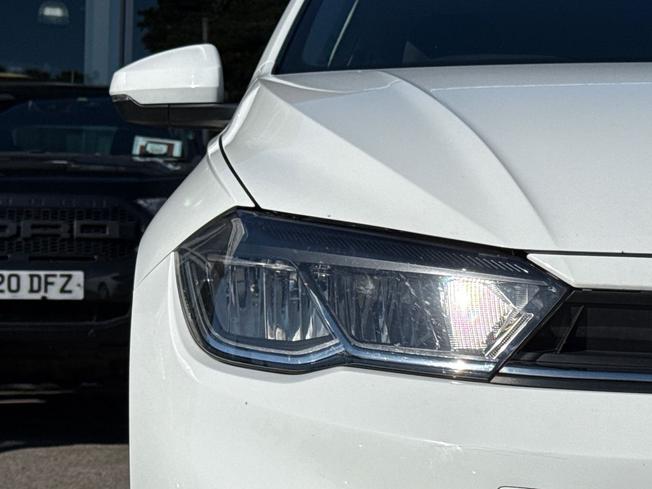 VOLKSWAGEN Polo Photo 28