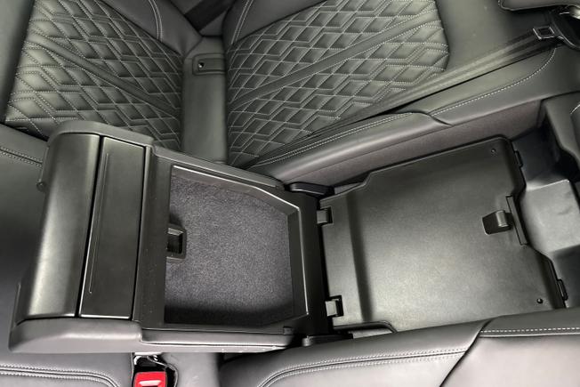 AUDI E-Tron S Photo 28