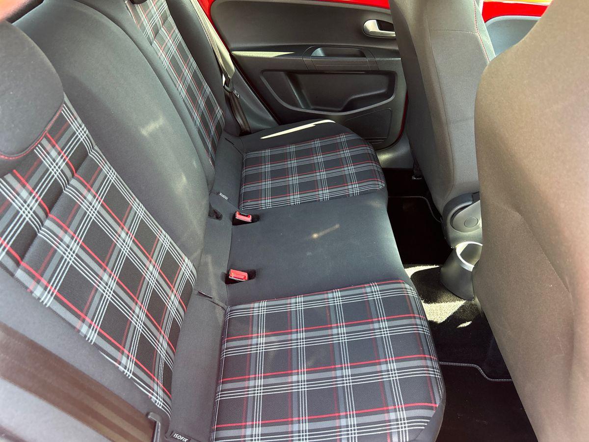 Volkswagen up! Photo autoimg-31ba5d12b38301f92c078facc15c3929147958aa.jpg