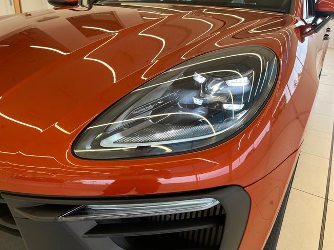 PORSCHE Macan Photo 21