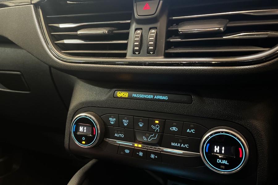 Ford KUGA Photo autoimg-31c1cfe84c959aa9d24c665364fa72589f69d367.jpg