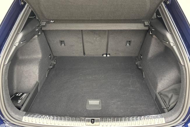AUDI Q3 Photo 12