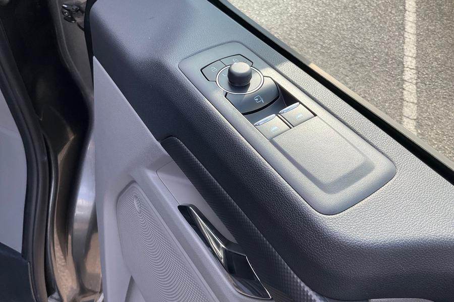 Ford Transit Custom Photo autoimg-31c20ae5117edc690106d16e2da5043e7d886e8e.jpg