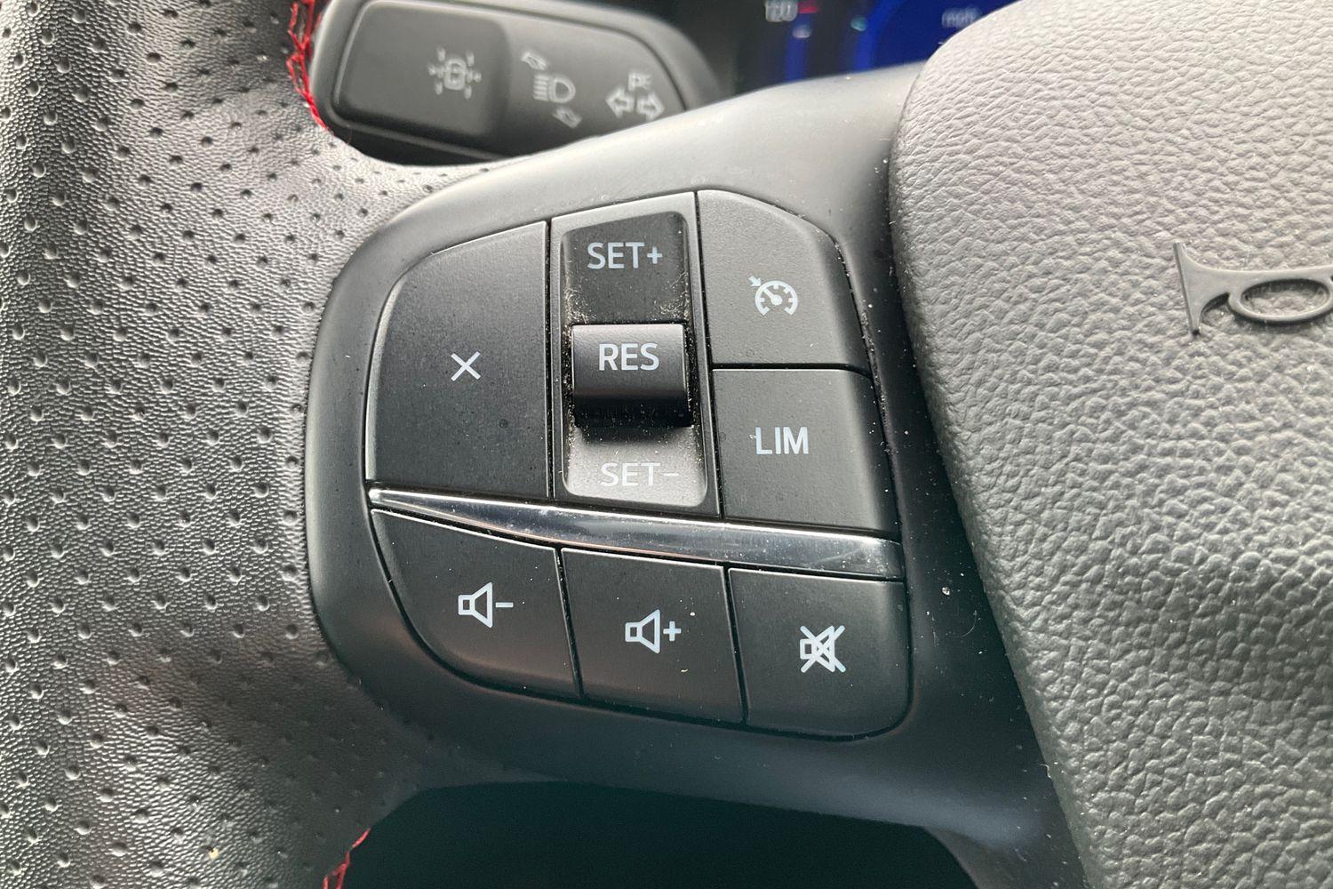 Ford KUGA Photo 30