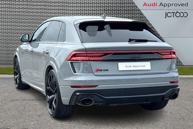AUDI Rsq8 Photo 3