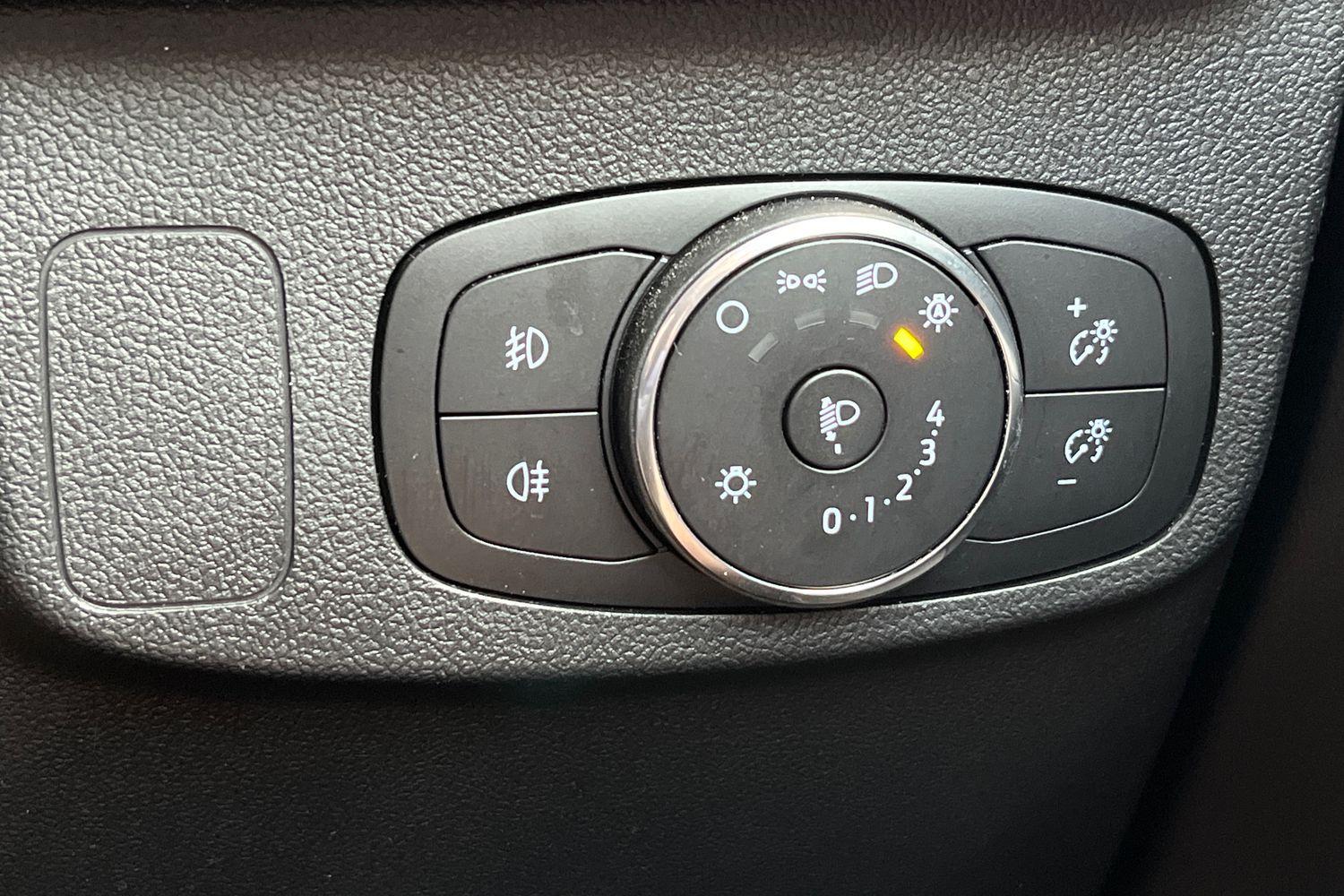 Ford FOCUS Photo 33