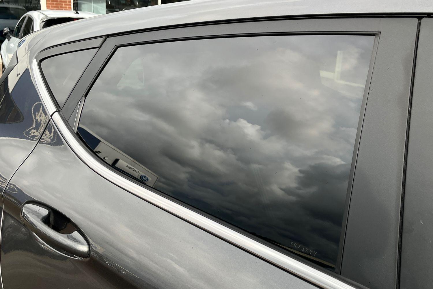 Ford Fiesta Photo 38