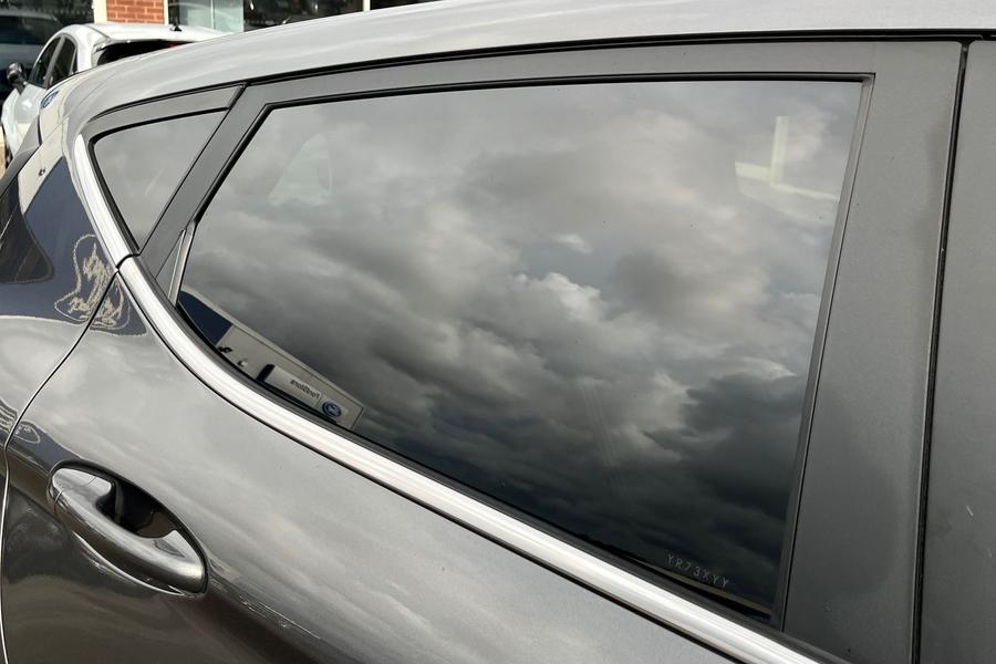 Ford Fiesta Photo autoimg-31cdd2fa7c7aeecc4ed06a810b5ea982661ad2e7.jpg