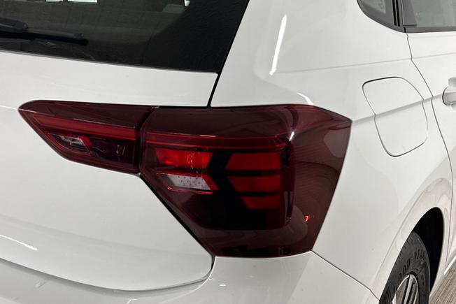 VOLKSWAGEN Polo Photo 18
