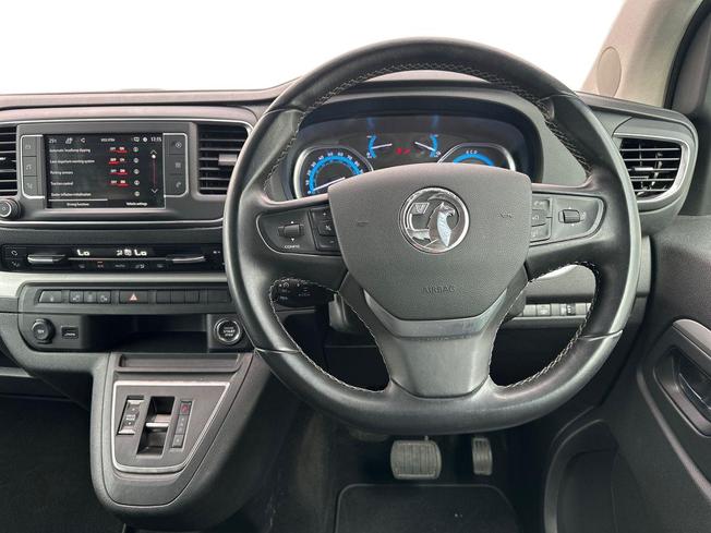 VAUXHALL Vivaro Life Electric Photo 11