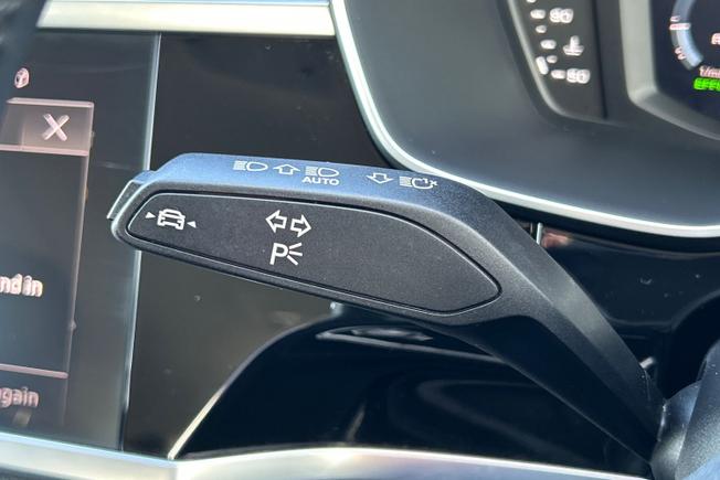AUDI Q3 Photo 46