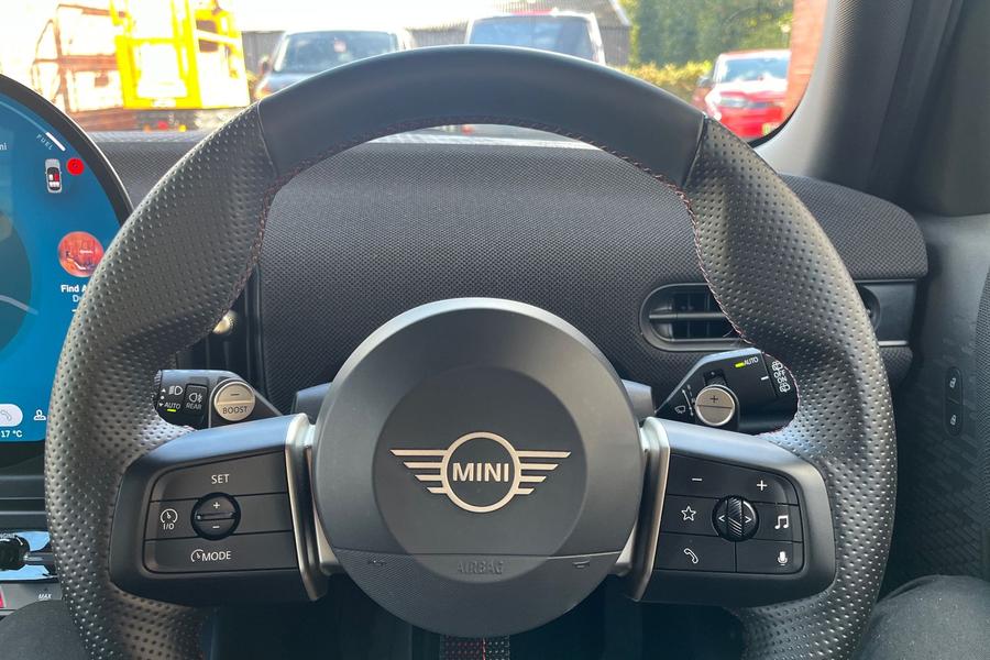MINI Cooper Photo autoimg-31dbe906e05425812b1b7936bfad5c469a1f7672.jpg