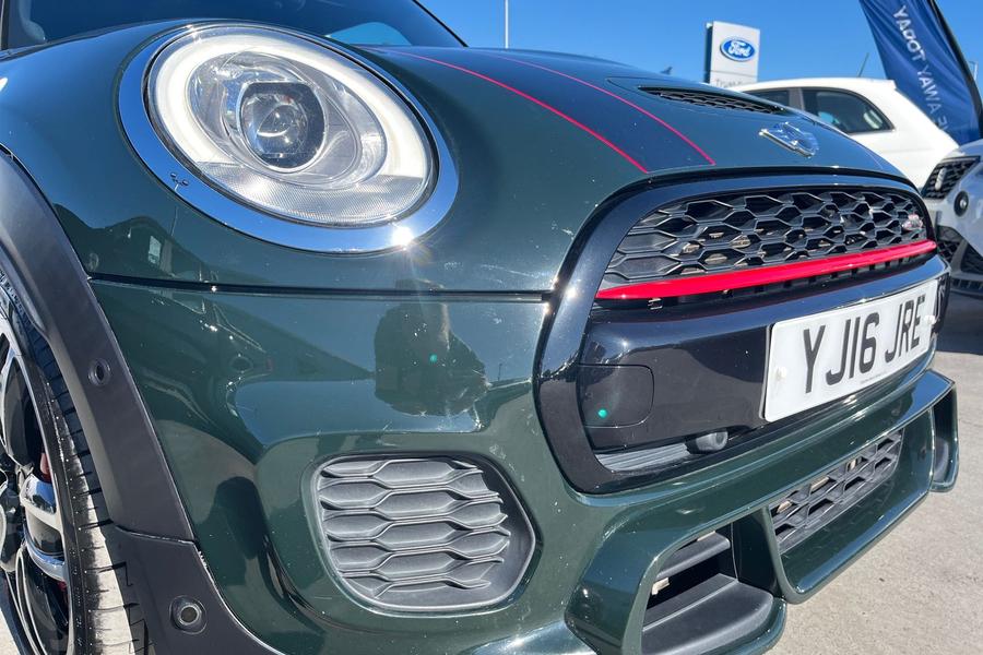 MINI HATCHBACK Photo autoimg-31e02d2f13cf8ebb20de3474ef5a485a3f4bc3e3.jpg