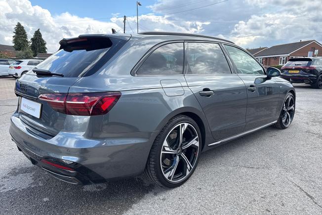 Audi A4 Avant Photo 29