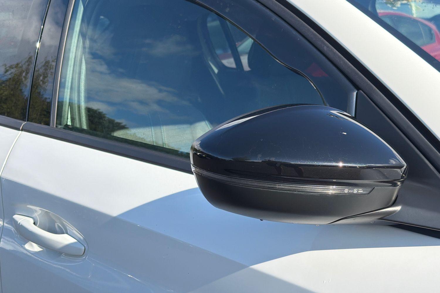 Peugeot 208 Photo 23