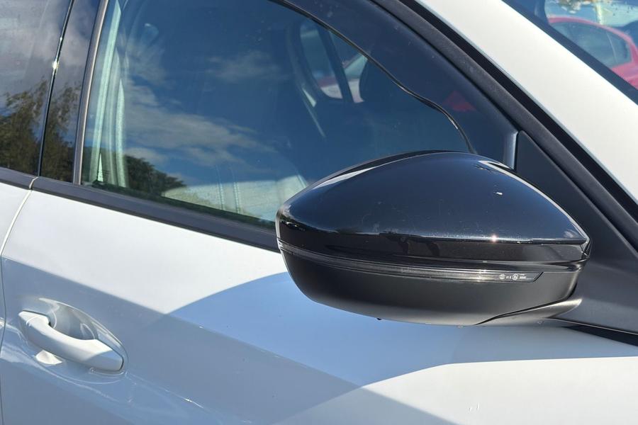 Peugeot 208 Photo autoimg-31e46b285abc1f02c5e3c358c758fd84a020c32e.jpg