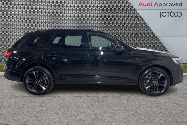 AUDI Q7 Photo 4