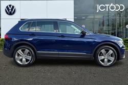 VOLKSWAGEN Tiguan Photo 4
