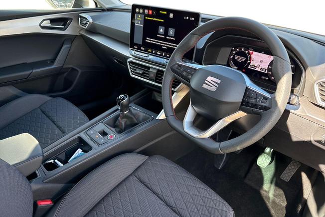 SEAT Leon Photo 6