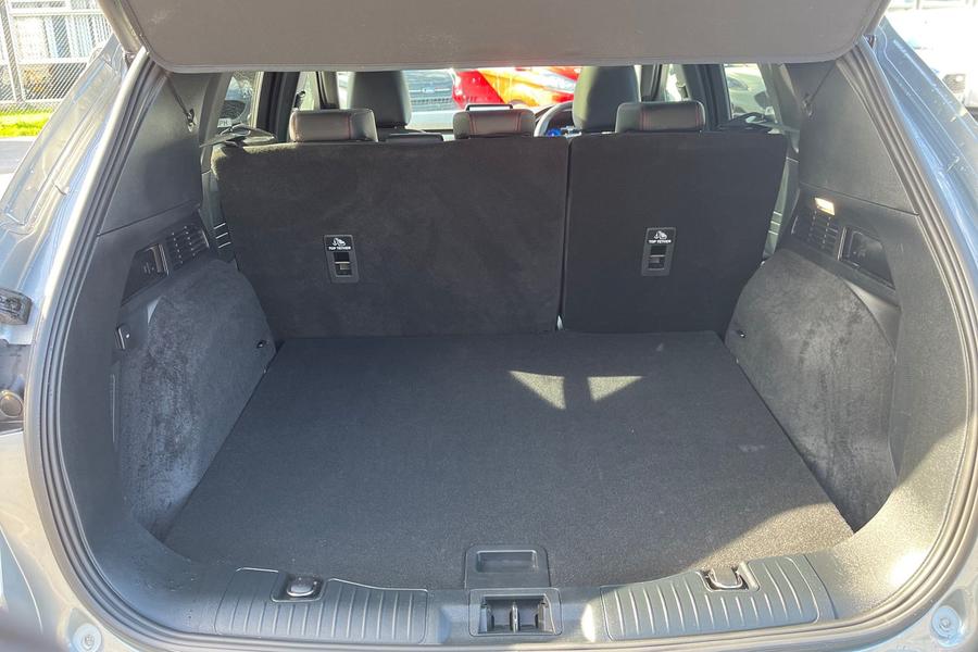 Ford KUGA Photo autoimg-31f3559eb097f7154e90c580e5f4b683123481bc.jpg