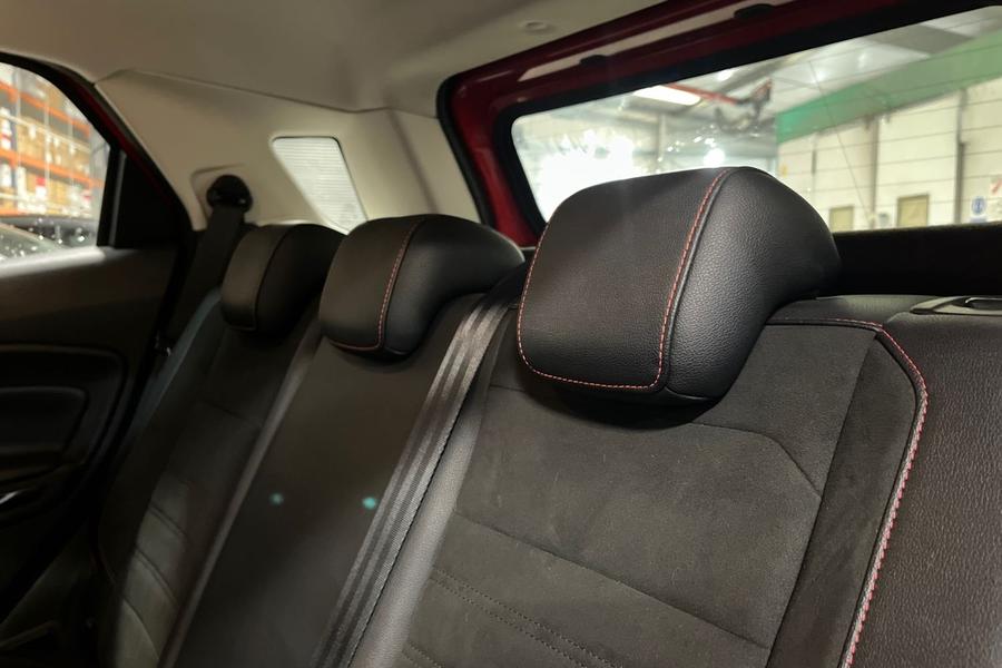 Ford ECOSPORT Photo autoimg-31f418d6415eecaeb924cbf2238cbf7d150ad863.jpg