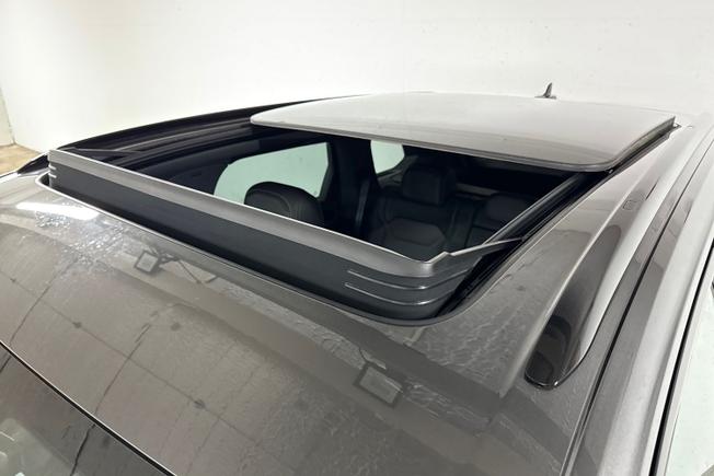VOLKSWAGEN Touareg Photo 37