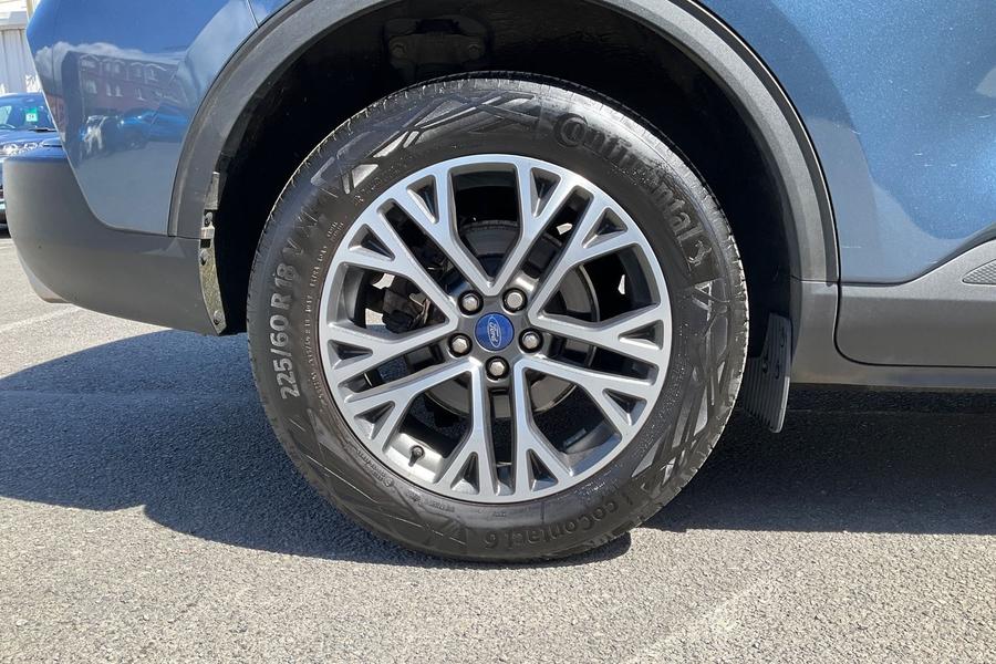 Ford Kuga Photo autoimg-31f955e27f3241b42232d7a0374d46310d04f89f.jpg
