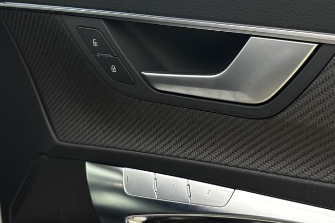 AUDI A6 Photo 25