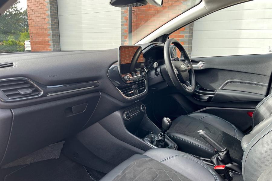 Ford FIESTA Photo autoimg-31ffc0e84c3a647ac1a72e366a040fe8fda3b61a.jpg