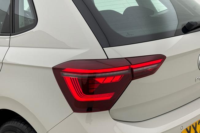 VOLKSWAGEN Polo Photo 18