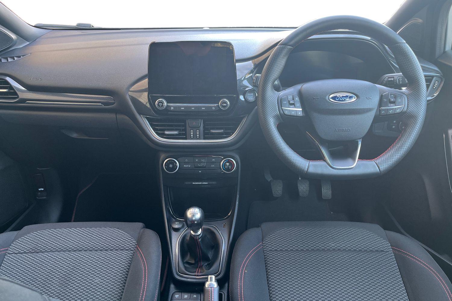 Ford PUMA Photo 9