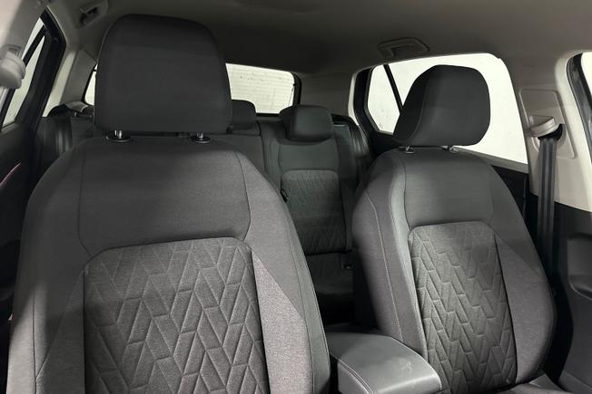 VOLKSWAGEN Golf Photo 25