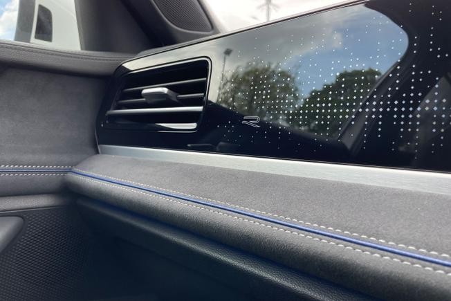 VOLKSWAGEN Passat Photo 51