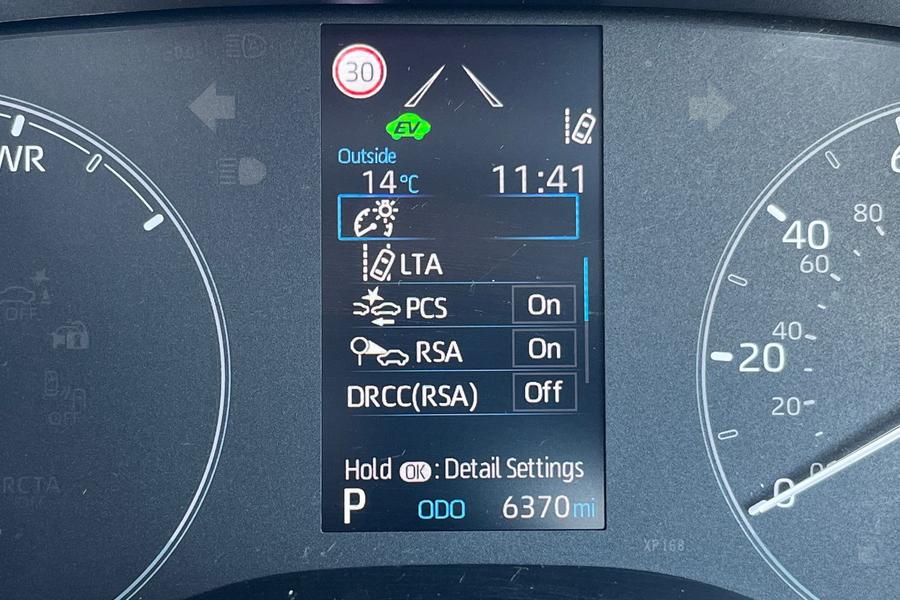 Toyota YARIS Photo autoimg-320ec8b8b9c65440d6d7fb79bac9466e6632e67b.jpg