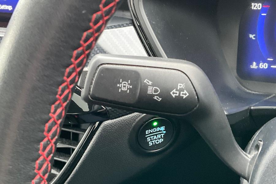 Ford KUGA Photo autoimg-320f68585b6e5d79b39e8a955856f33e8b69af65.jpg