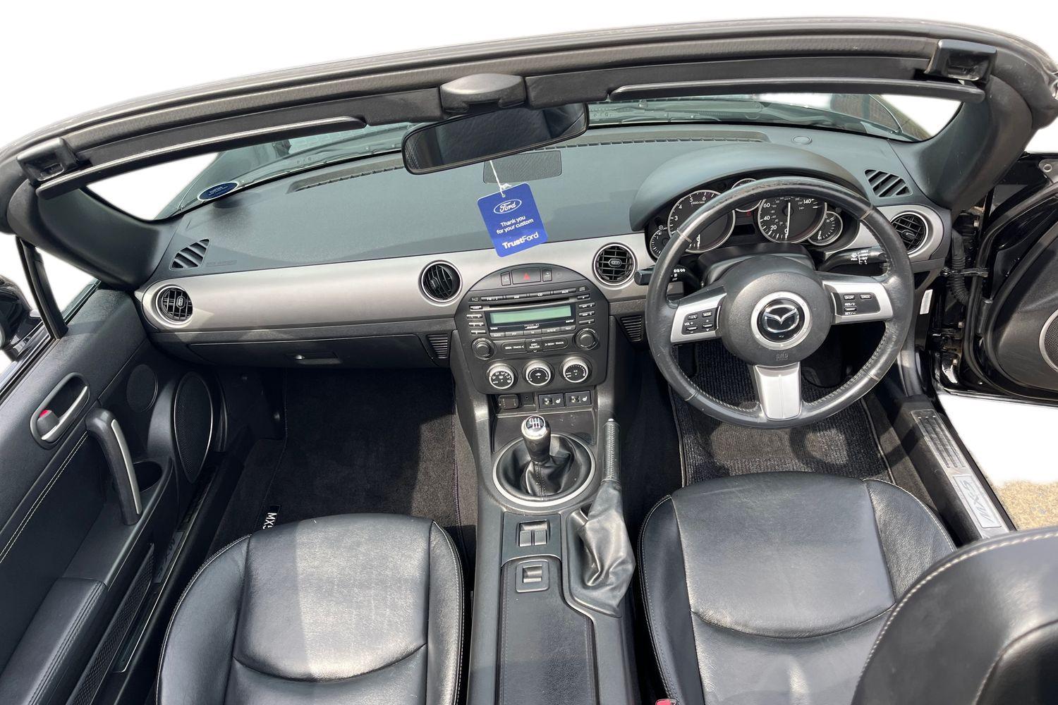 Mazda Mx-5 Roadster Coupe 2.0i Sport Tech 2dr Photo 8