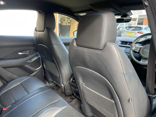 JAGUAR E-PACE Photo 33