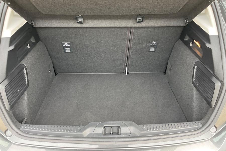 Ford Focus Photo autoimg-3216d2818401a32d6d18830cf210f48daf9331be.jpg