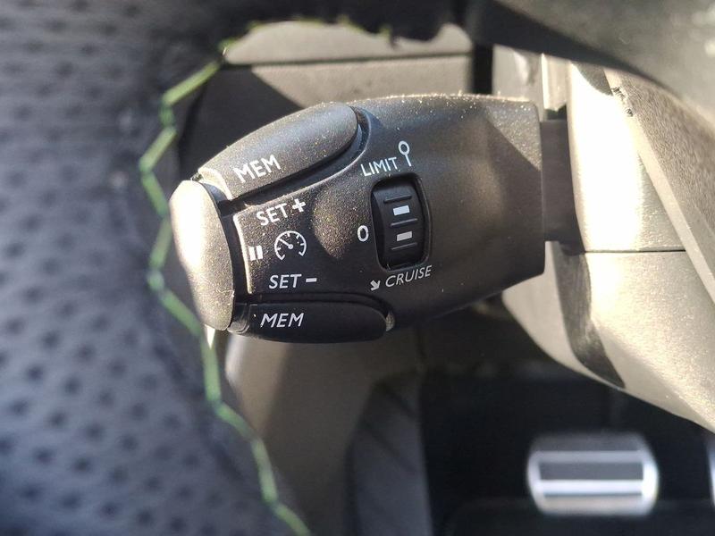 Used Peugeot 2008 KR25WGN 39