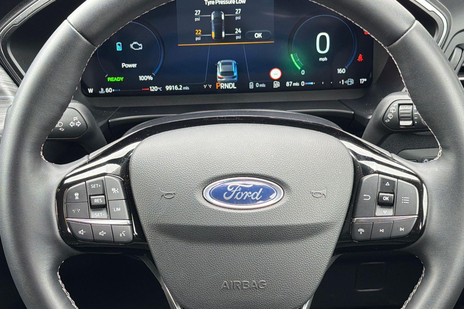 Ford KUGA Photo 11