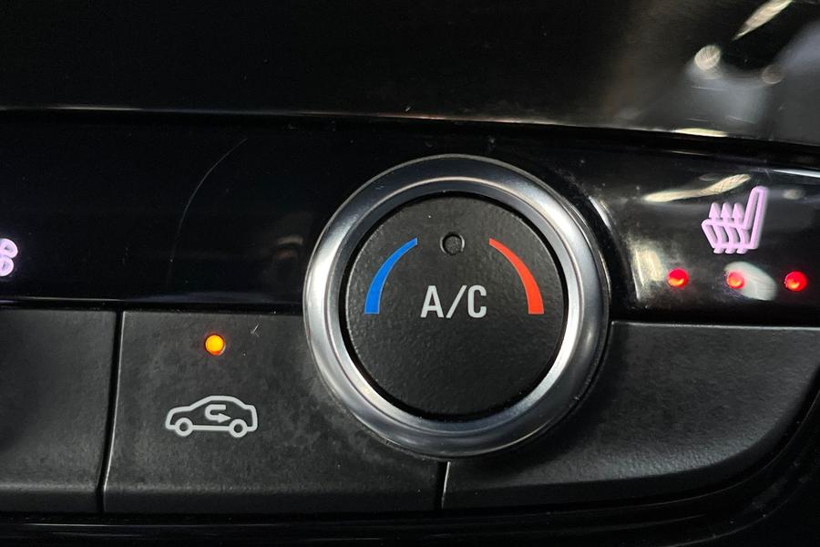 Vauxhall CORSA Photo autoimg-32195a81c3ca7d806a7b23e636784a7d1c59eaa9.jpg